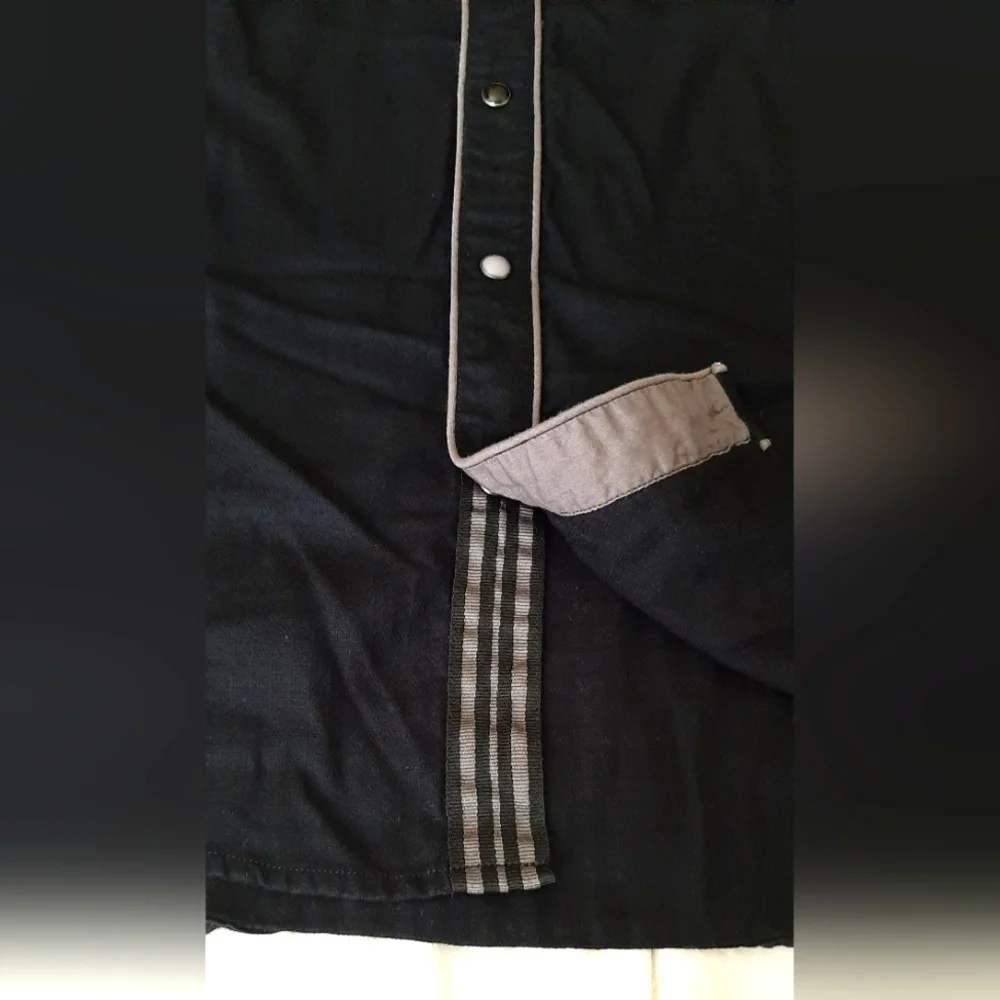 Guess Button Up - Picture 7 of 15